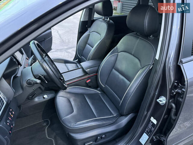 Серый Киа Niro, объемом двигателя 0 л и пробегом 165 тыс. км за 18000 $, фото 47 на Automoto.ua