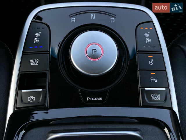 Сірий Кіа Niro, об'ємом двигуна 0 л та пробігом 116 тис. км за 21800 $, фото 88 на Automoto.ua