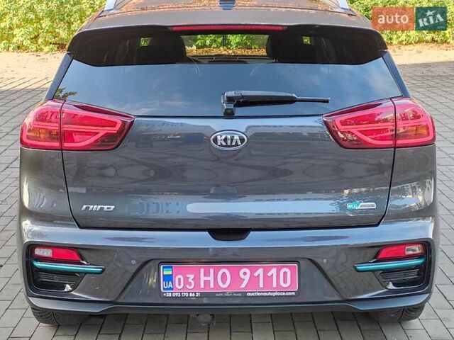 Киа Niro 2020 в Ровно на Automoto.ua Серый Киа Niro, объемом двигателя 0 л и пробегом 125 тыс. км за 19850 $, фото 52 на Automoto.ua