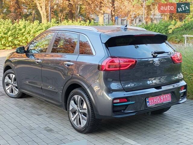 Киа Niro 2020 в Ровно на Automoto.ua Серый Киа Niro, объемом двигателя 0 л и пробегом 125 тыс. км за 19850 $, фото 15 на Automoto.ua