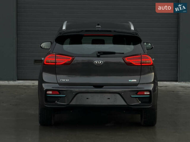 Серый Киа Niro, объемом двигателя 0 л и пробегом 164 тыс. км за 17550 $, фото 9 на Automoto.ua