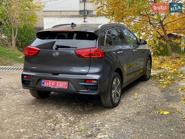 Киа Niro 2020 в Тернополе на Automoto.ua Серый Киа Niro, объемом двигателя 0 л и пробегом 149 тыс. км за 18800 $, фото 18 на Automoto.ua
