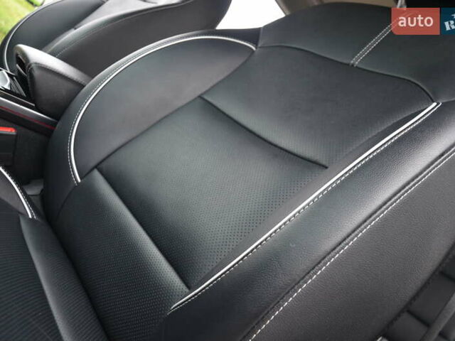 Серый Киа Niro, объемом двигателя 0 л и пробегом 77 тыс. км за 19950 $, фото 42 на Automoto.ua