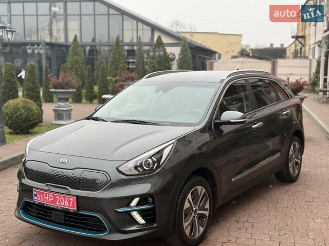 Серый Киа Niro, объемом двигателя 0 л и пробегом 125 тыс. км за 18950 $, фото 6 на Automoto.ua