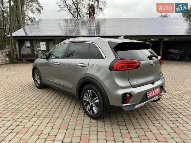 Киа Niro 2020 в Калуше на Automoto.ua Серый Киа Niro, объемом двигателя 1.58 л и пробегом 102 тыс. км за 19600 $, фото 20 на Automoto.ua