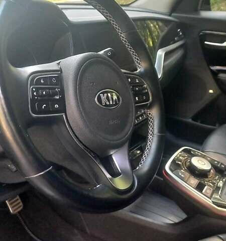 Серый Киа Niro, объемом двигателя 0 л и пробегом 75 тыс. км за 23200 $, фото 22 на Automoto.ua