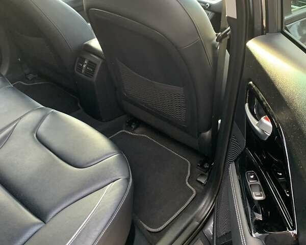 Сірий Кіа Niro, об'ємом двигуна 0 л та пробігом 128 тис. км за 18950 $, фото 31 на Automoto.ua