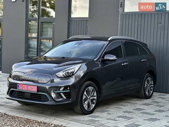 Серый Киа Niro, объемом двигателя 0 л и пробегом 88 тыс. км за 18500 $, фото 34 на Automoto.ua