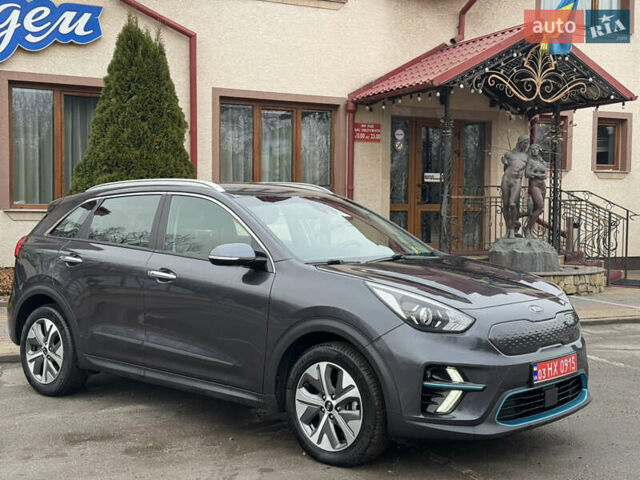 Серый Киа Niro, объемом двигателя 0 л и пробегом 158 тыс. км за 17750 $, фото 12 на Automoto.ua