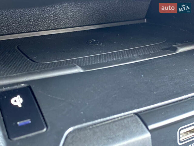 Сірий Кіа Niro, об'ємом двигуна 0 л та пробігом 116 тис. км за 21800 $, фото 70 на Automoto.ua