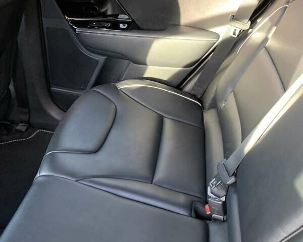 Сірий Кіа Niro, об'ємом двигуна 0 л та пробігом 128 тис. км за 18950 $, фото 29 на Automoto.ua