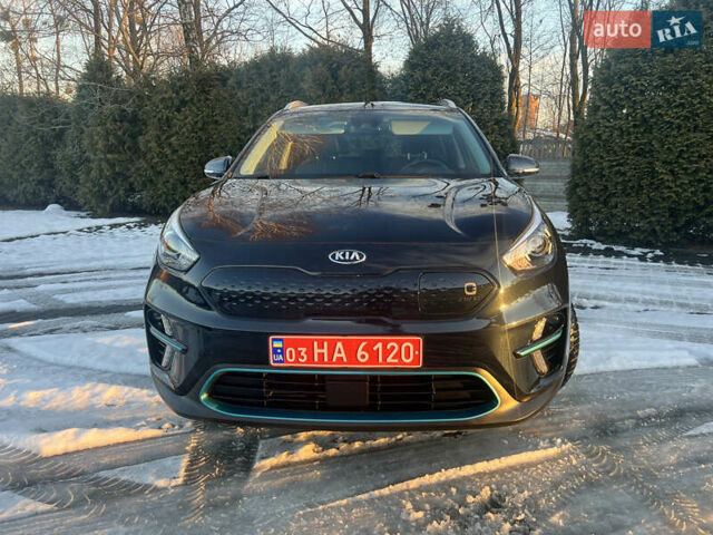 Серый Киа Niro, объемом двигателя 0 л и пробегом 96 тыс. км за 19500 $, фото 1 на Automoto.ua