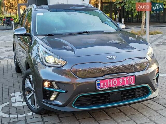 Киа Niro 2020 в Ровно на Automoto.ua Серый Киа Niro, объемом двигателя 0 л и пробегом 125 тыс. км за 19850 $, фото 32 на Automoto.ua