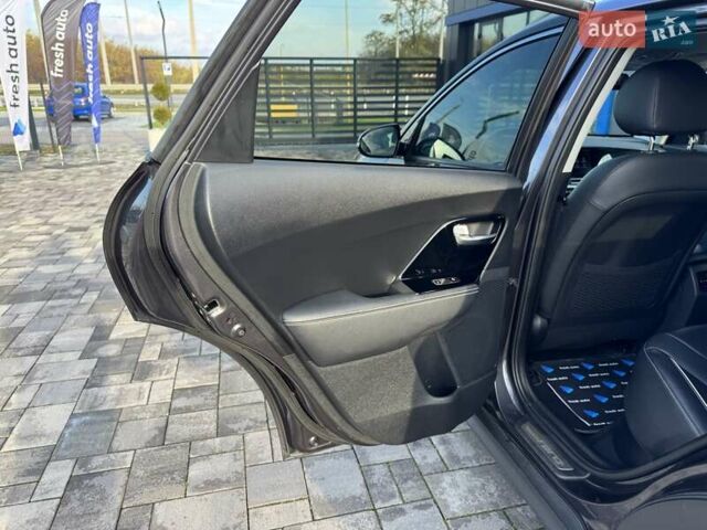 Серый Киа Niro, объемом двигателя 0 л и пробегом 142 тыс. км за 18900 $, фото 26 на Automoto.ua