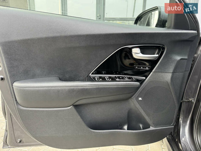 Серый Киа Niro, объемом двигателя 0 л и пробегом 147 тыс. км за 18450 $, фото 36 на Automoto.ua