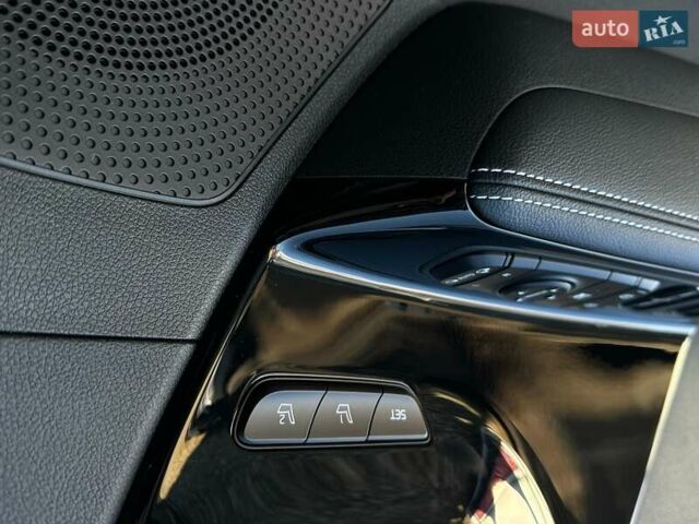 Серый Киа Niro, объемом двигателя 0 л и пробегом 54 тыс. км за 23900 $, фото 36 на Automoto.ua