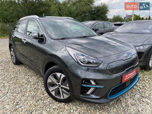 Серый Киа Niro, объемом двигателя 0 л и пробегом 67 тыс. км за 23400 $, фото 21 на Automoto.ua