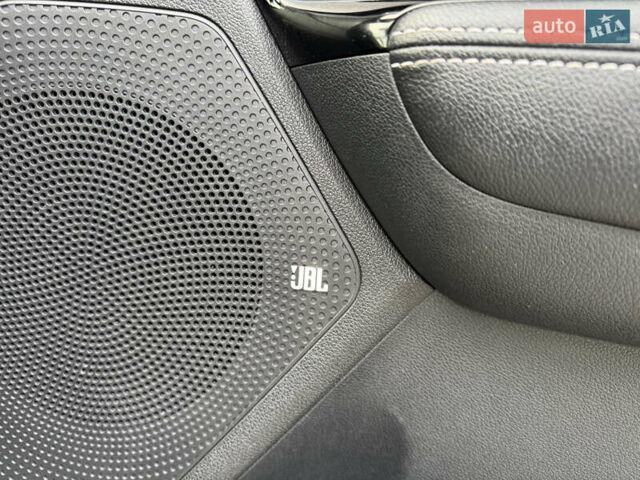 Серый Киа Niro, объемом двигателя 0 л и пробегом 147 тыс. км за 18450 $, фото 53 на Automoto.ua