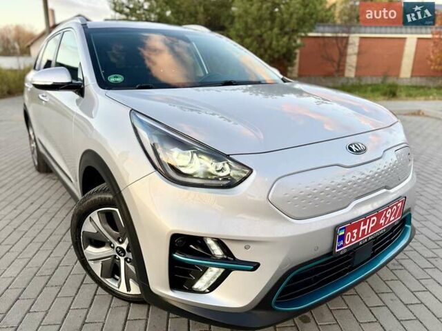 Киа Niro 2021 в Бердичеве на Automoto.ua Серый Киа Niro, объемом двигателя 0 л и пробегом 70 тыс. км за 21350 $, фото 10 на Automoto.ua