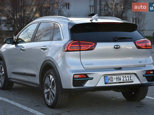 Серый Киа Niro, объемом двигателя 0 л и пробегом 23 тыс. км за 24590 $, фото 4 на Automoto.ua