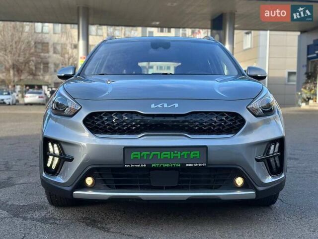 Серый Киа Niro, объемом двигателя 1.6 л и пробегом 57 тыс. км за 24900 $, фото 4 на Automoto.ua