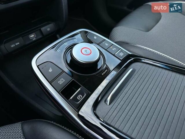Сірий Кіа Niro, об'ємом двигуна 0 л та пробігом 37 тис. км за 24600 $, фото 72 на Automoto.ua