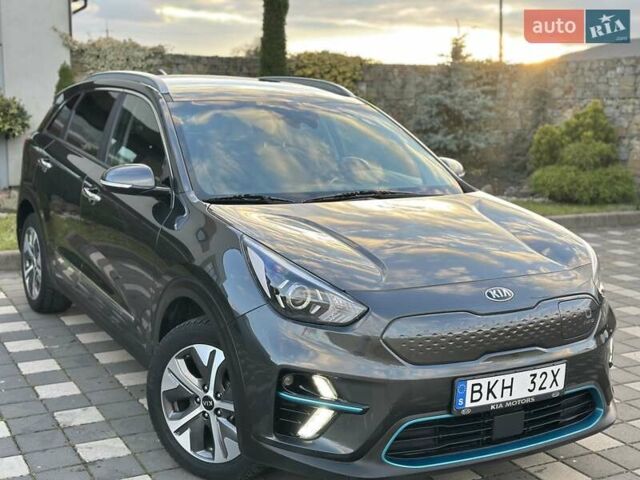Сірий Кіа Niro, об'ємом двигуна 0 л та пробігом 105 тис. км за 19950 $, фото 16 на Automoto.ua