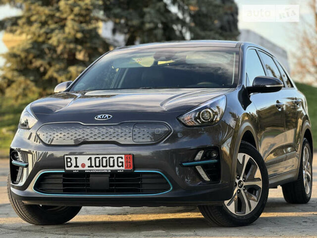 Сірий Кіа Niro, об'ємом двигуна 0 л та пробігом 54 тис. км за 18300 $, фото 9 на Automoto.ua