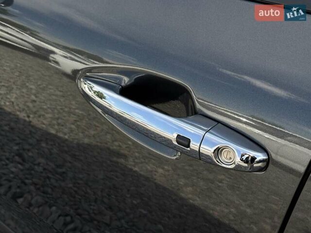 Серый Киа Niro, объемом двигателя 0 л и пробегом 62 тыс. км за 22450 $, фото 37 на Automoto.ua