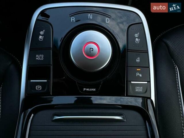 Сірий Кіа Niro, об'ємом двигуна 0 л та пробігом 100 тис. км за 21900 $, фото 65 на Automoto.ua