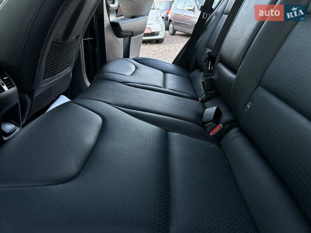 Серый Киа Niro, объемом двигателя 0 л и пробегом 55 тыс. км за 18899 $, фото 43 на Automoto.ua