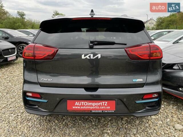 Сірий Кіа Niro, об'ємом двигуна 0 л та пробігом 86 тис. км за 23400 $, фото 17 на Automoto.ua