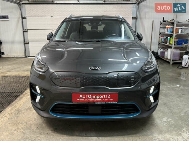 Сірий Кіа Niro, об'ємом двигуна 0 л та пробігом 97 тис. км за 22900 $, фото 24 на Automoto.ua