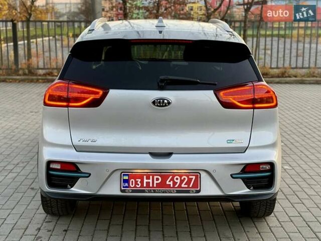 Киа Niro 2021 в Бердичеве на Automoto.ua Серый Киа Niro, объемом двигателя 0 л и пробегом 70 тыс. км за 21350 $, фото 16 на Automoto.ua