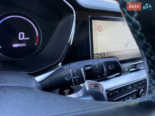 Серый Киа Niro, объемом двигателя 0 л и пробегом 67 тыс. км за 23400 $, фото 40 на Automoto.ua