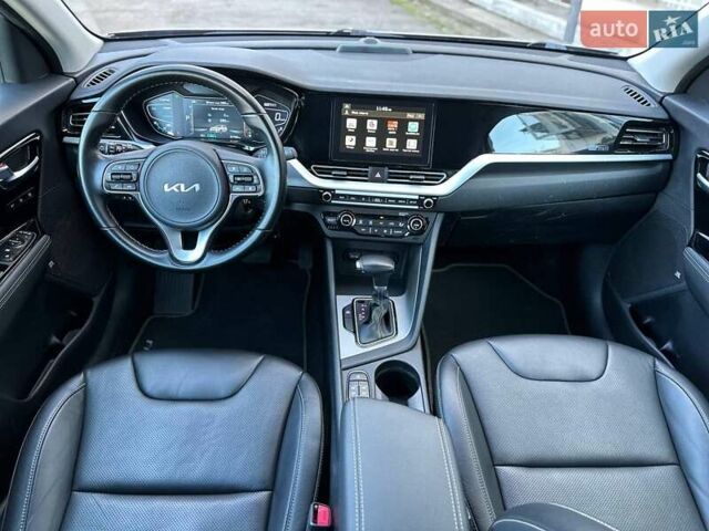 Серый Киа Niro, объемом двигателя 1.6 л и пробегом 57 тыс. км за 24900 $, фото 17 на Automoto.ua