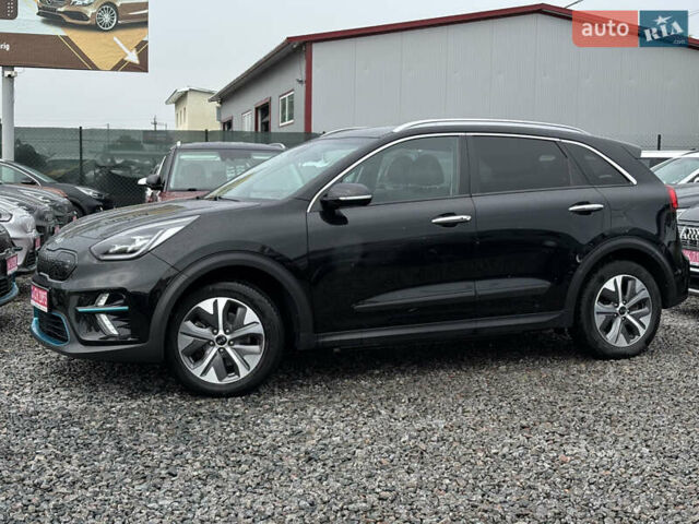 Серый Киа Niro, объемом двигателя 0 л и пробегом 88 тыс. км за 21800 $, фото 3 на Automoto.ua