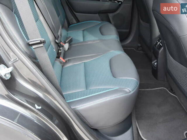 Серый Киа Niro, объемом двигателя 0 л и пробегом 34 тыс. км за 23999 $, фото 31 на Automoto.ua