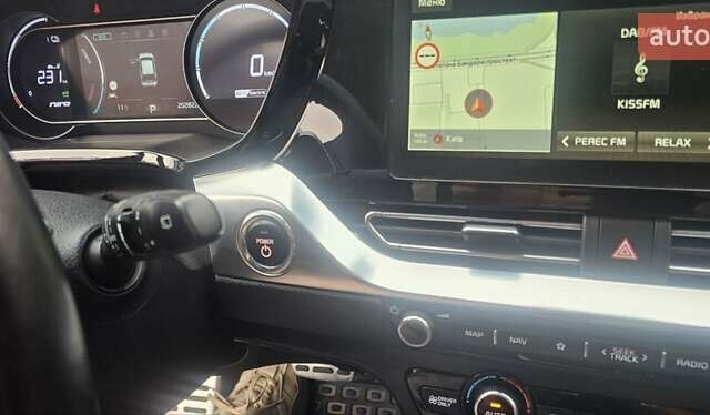 Киа Niro 2021 в Киеве на Automoto.ua Серый Киа Niro, объемом двигателя 0 л и пробегом 195 тыс. км за 16800 $, фото 35 на Automoto.ua