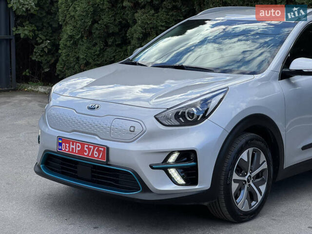 Сірий Кіа Niro, об'ємом двигуна 0 л та пробігом 141 тис. км за 17799 $, фото 21 на Automoto.ua