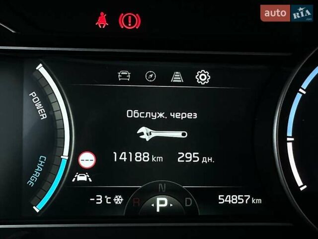 Серый Киа Niro, объемом двигателя 0 л и пробегом 54 тыс. км за 23900 $, фото 54 на Automoto.ua
