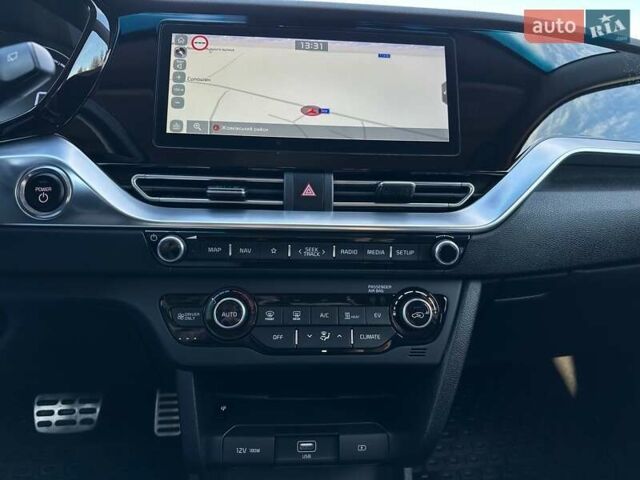 Сірий Кіа Niro, об'ємом двигуна 0 л та пробігом 100 тис. км за 21900 $, фото 55 на Automoto.ua