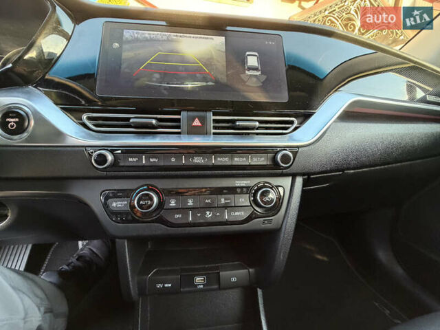 Серый Киа Niro, объемом двигателя 0 л и пробегом 157 тыс. км за 18350 $, фото 34 на Automoto.ua
