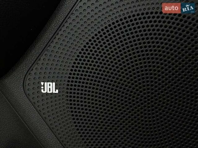 Серый Киа Niro, объемом двигателя 0 л и пробегом 62 тыс. км за 24600 $, фото 37 на Automoto.ua