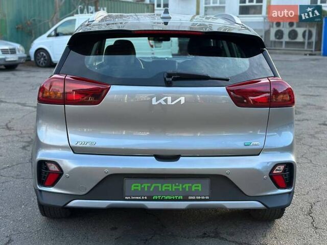 Серый Киа Niro, объемом двигателя 1.6 л и пробегом 57 тыс. км за 24900 $, фото 8 на Automoto.ua