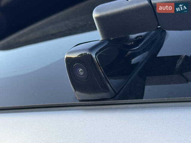 Серый Киа Niro, объемом двигателя 0 л и пробегом 139 тыс. км за 17999 $, фото 19 на Automoto.ua