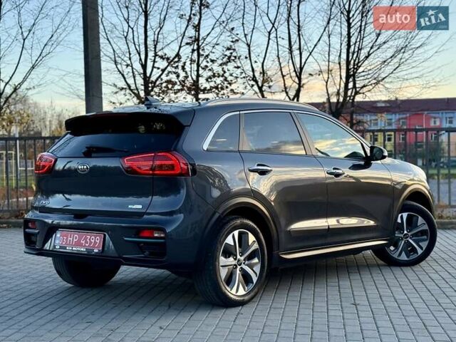 Киа Niro 2021 в Бердичеве на Automoto.ua Серый Киа Niro, объемом двигателя 0 л и пробегом 82 тыс. км за 19250 $, фото 18 на Automoto.ua