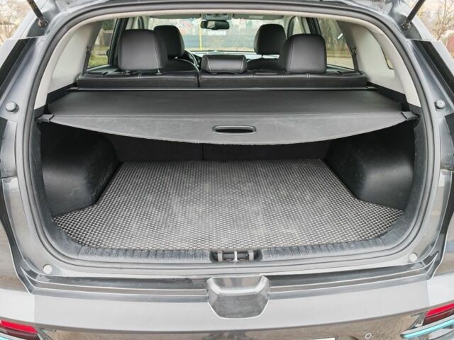 Сірий Кіа Niro, об'ємом двигуна 0 л та пробігом 76 тис. км за 18700 $, фото 7 на Automoto.ua