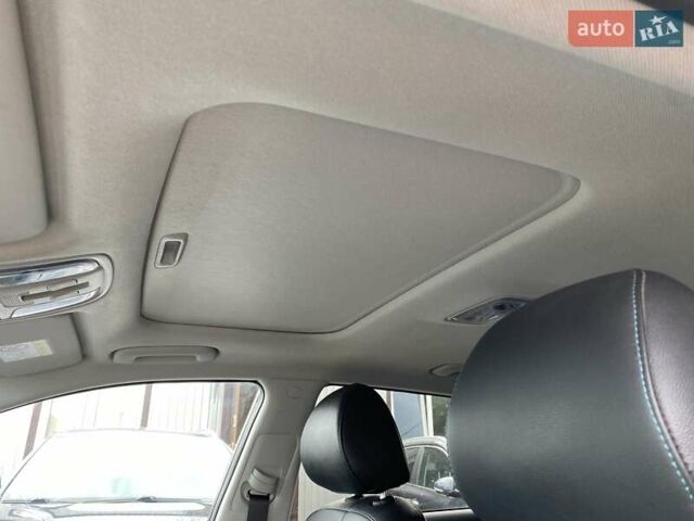 Серый Киа Niro, объемом двигателя 0 л и пробегом 67 тыс. км за 23400 $, фото 26 на Automoto.ua