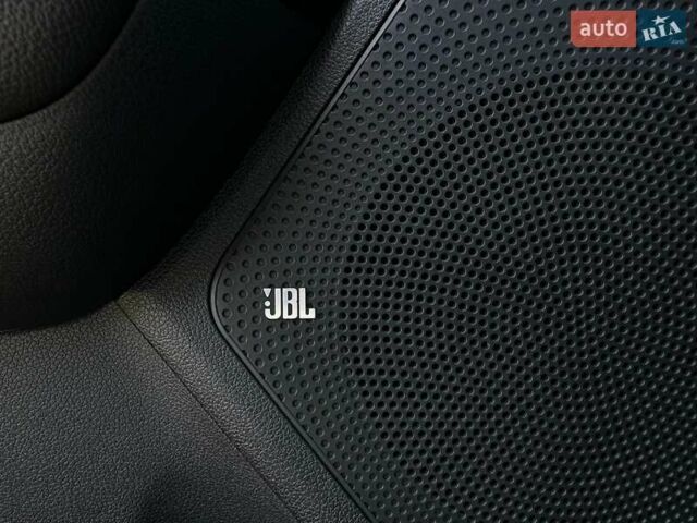 Сірий Кіа Niro, об'ємом двигуна 0 л та пробігом 100 тис. км за 21900 $, фото 7 на Automoto.ua